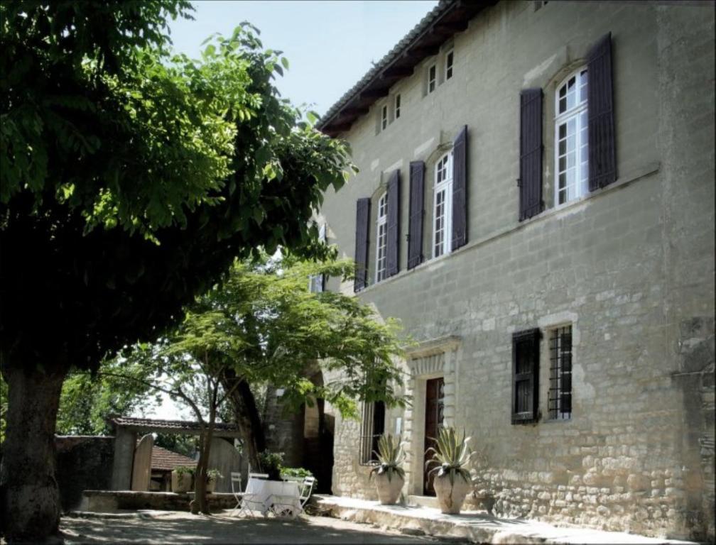 Monte Arena Bed & Breakfast Montaren-et-Saint-Mediers Exterior photo