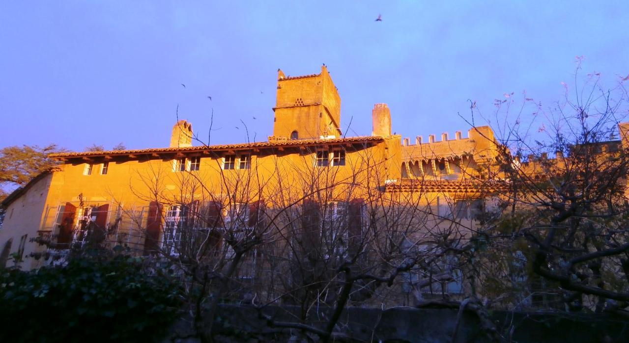 Monte Arena Bed & Breakfast Montaren-et-Saint-Mediers Exterior photo